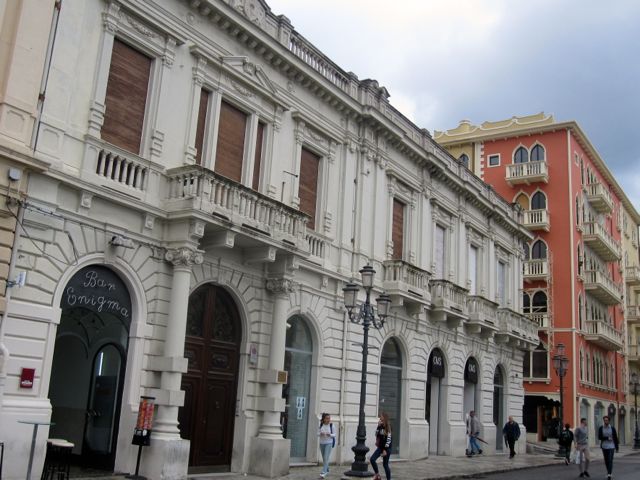 Paul Theroux walked down Corso Garibaldi in Reggio.