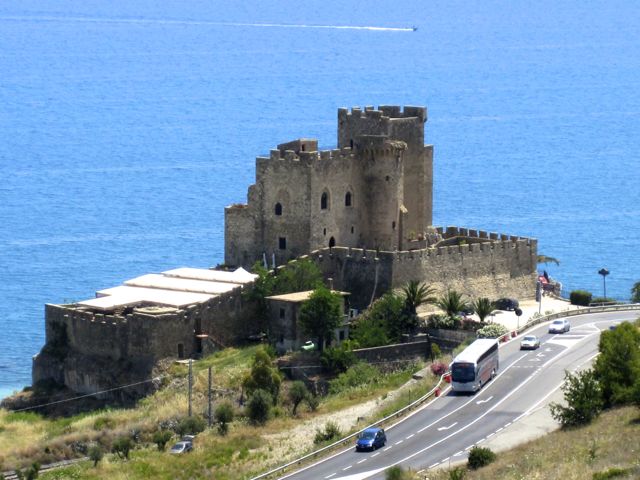 Castle Roseto Capo Spulico