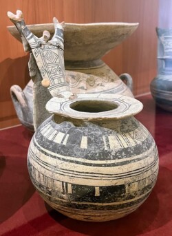 ancient Dauna pottery